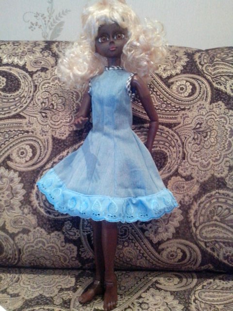 Джинсовое платье-клеш для Звезды Подиума