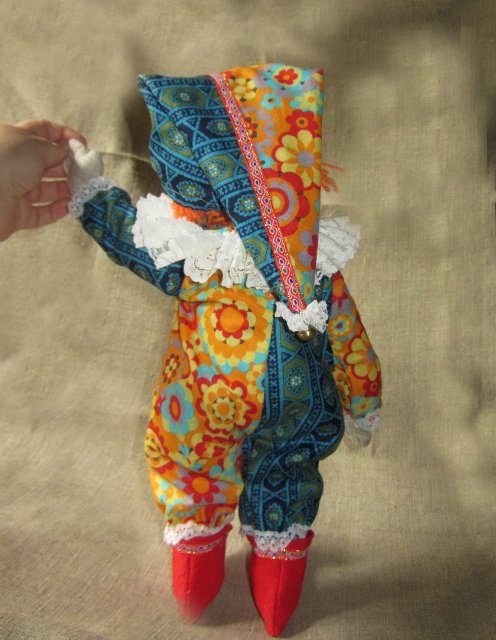 Детский сад, ясельная группа или мама мальчика играет в куклы