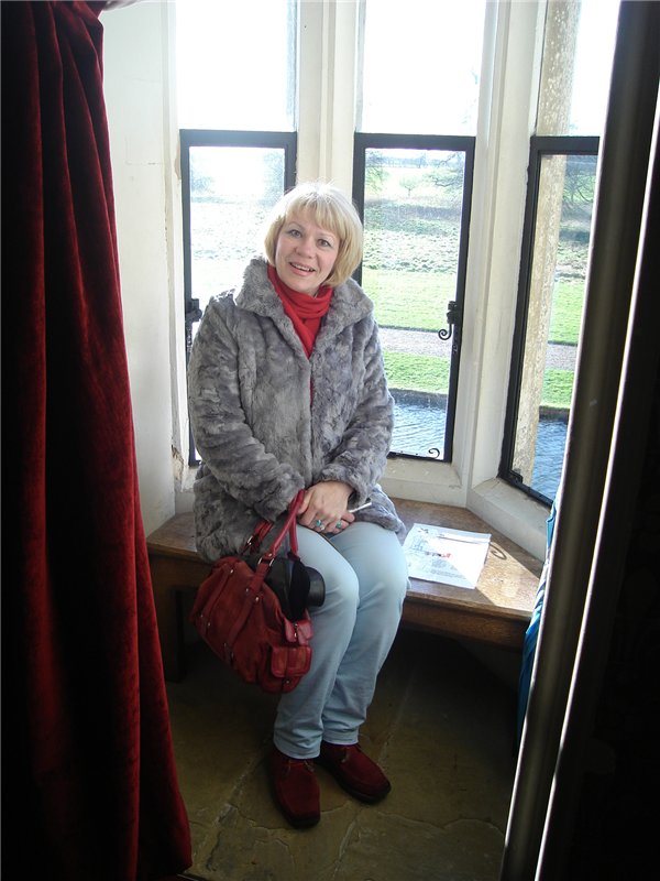 Небольшой замок или большой дом