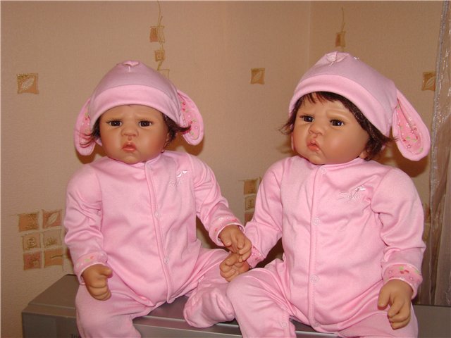 Три пары очаровательных двойняшек! Малышки от Ли Миддлтон "Кантри Шарм"