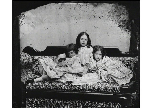 Кто Вы, мистер Кэррол или Каждый пишет, как он дышит. Фотоработы сказочника и математика | Бэйбики Кто Вы, мистер Кэррол или Каждый пишет, как он дышит. Фотоработы сказочника и математика