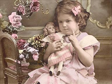 Я верю, что счастье сильнее смерти... Немного о куклах Генриха Хандверка