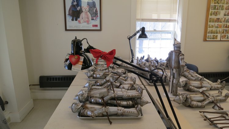 Впервые за 40 лет. День открытых дверей на кукольной фабрике R John Wright. Часть четвертая: Процесс производства. Окончание