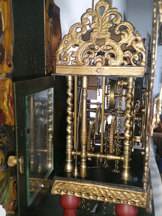 Старинные часы еще идут. Коллекция старинных часов - часть вторая