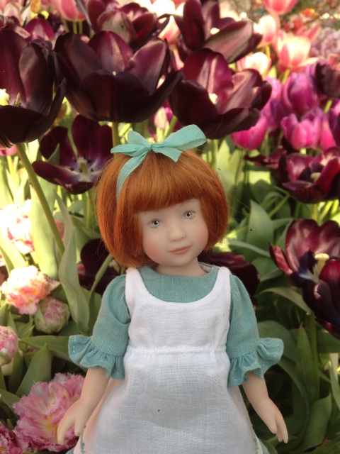 Прогулка Эмили в аптекарском огороде. H. Maciak | Бэйбики Прогулка Эмили в аптекарском огороде. H. Maciak