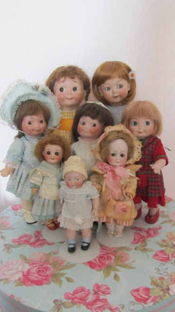 Интернациональная семейка Гугликов . Антикварные куклы