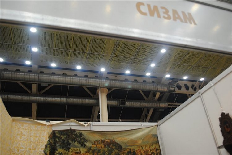 На Тишинку мы пошли – там сокровища нашли. Взгляд на «Блошиный рынок» со второго этажа | Бэйбики На Тишинку мы пошли – там сокровища нашли. Взгляд на «Блошиный рынок» со второго этажа