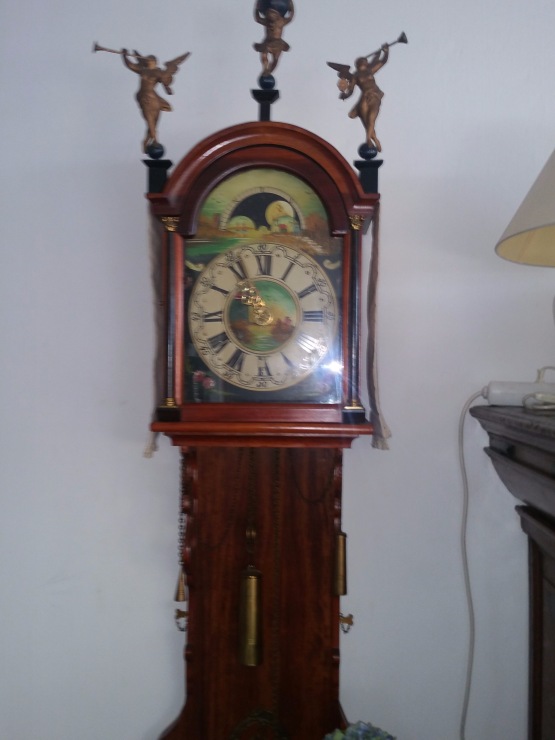 Старинные часы еще идут. Коллекция старинных часов - часть вторая