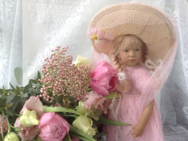 Поздравление с Весной! Или девочки в розовом. Куклы от H. Plusczok и A. Himstedt