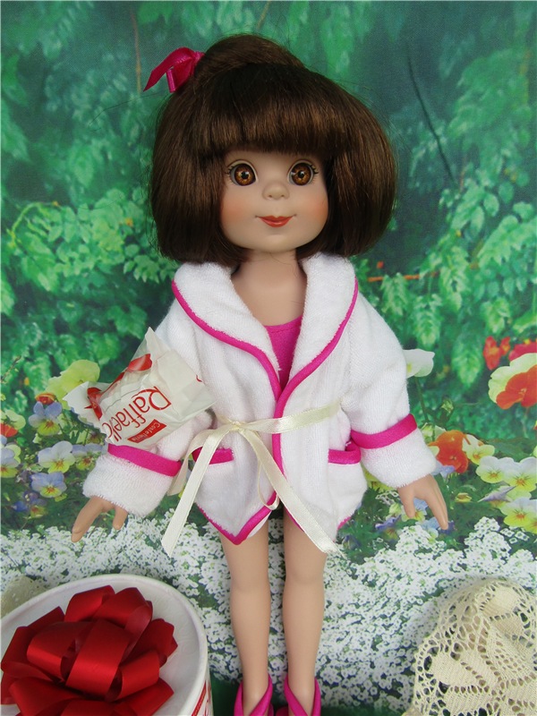 Улыбка бесценна, не стоит награды. Всего лишь улыбка - и Вам будут рады…