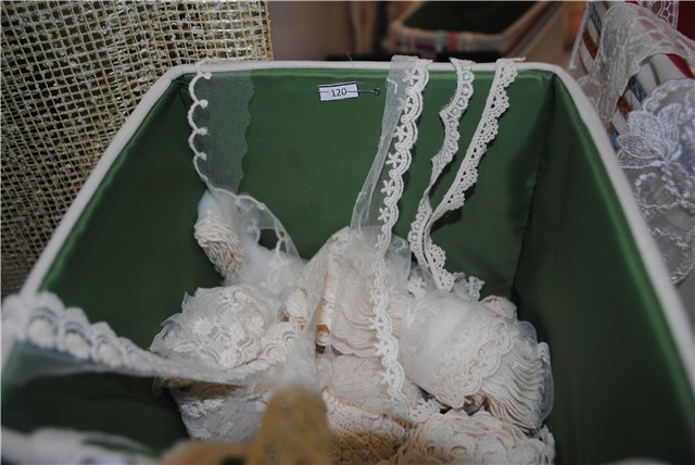 Выставка на Тишинке "Атмосфера творчества". Октябрь 2014. Начнем со второго этажа