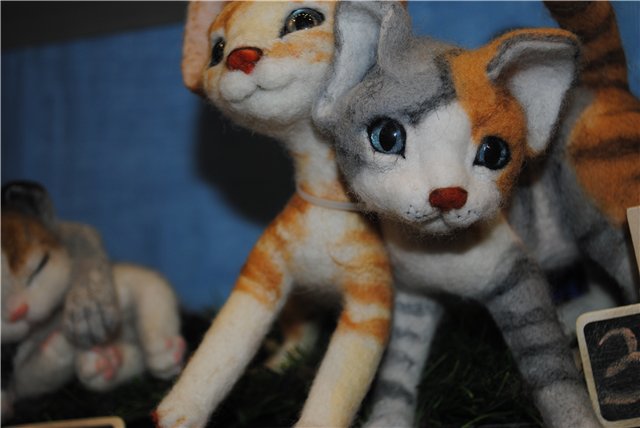 Выставка на Тишинке "Атмосфера творчества". Октябрь 2014. Бусинка к бусинке - получаются бусики! Кружево для антикварных