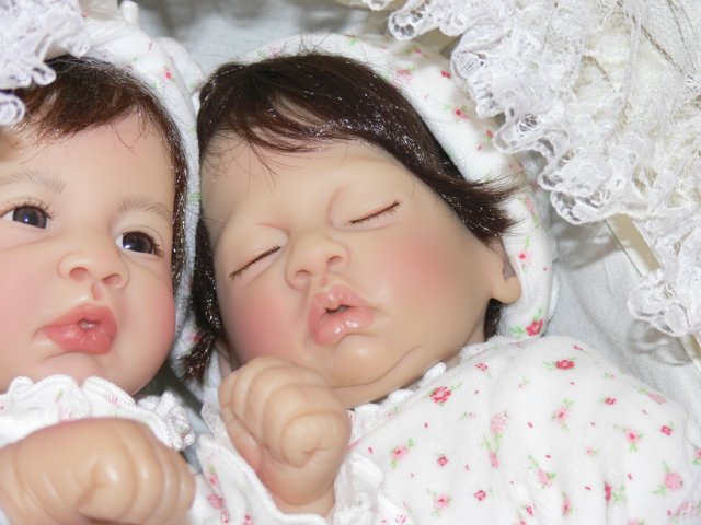 Чудо малыши в детской колясочке.. Artista Charisma Doll (фото 6)