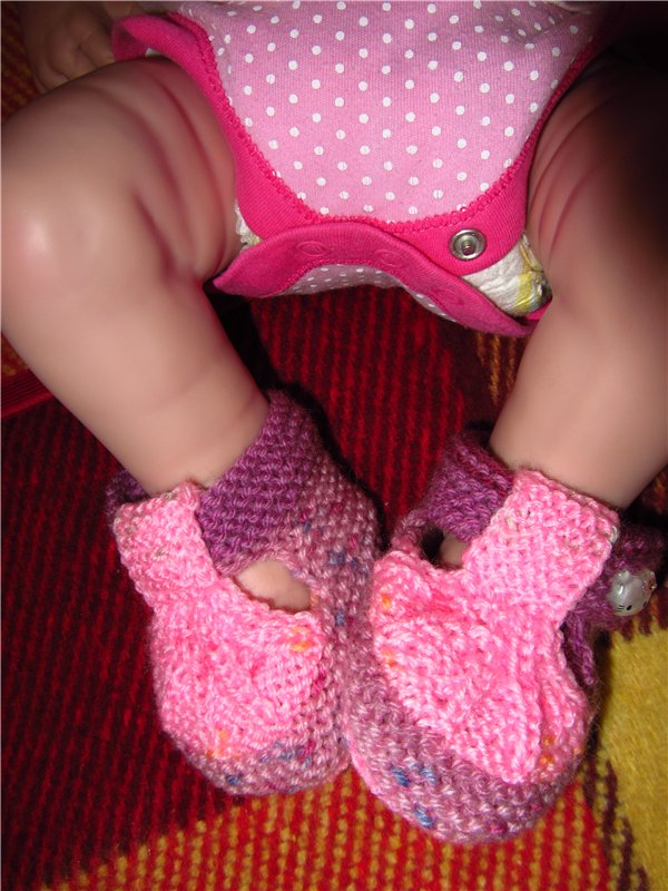 Первые вязалочки - одевалочки)