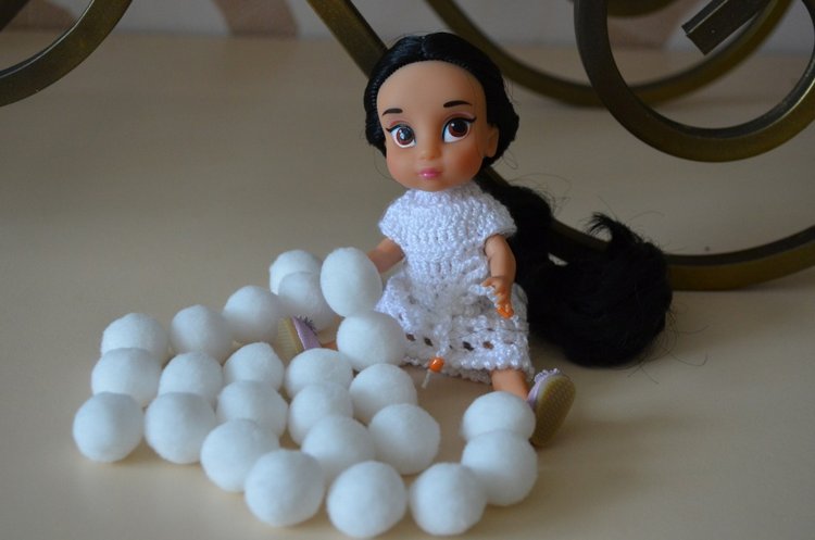 Мини дисней аниматорс Жасмин демонстрирует наряды (фото 9)