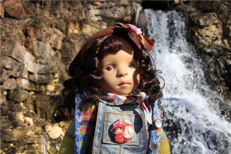 Приключения Адель на водопаде, продолжение. Джульетта от Sylvia Natterer