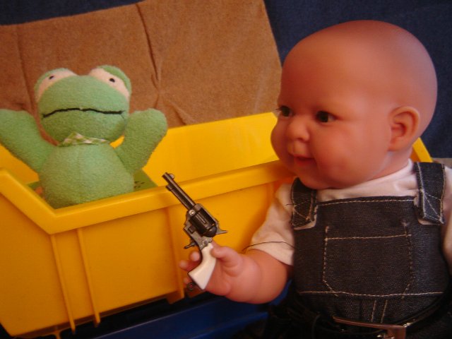 Шериф и его помощник против Мистера Лягуха. Куклы Berenguer