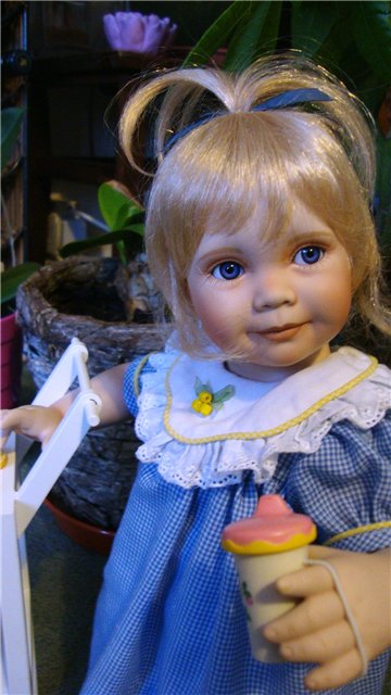 Еще одна маленькая очаровашечка, кукла из фарфора от Анны Тиммерман