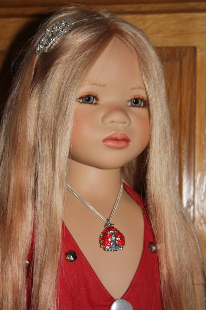 Солнечный денек в саду. Часть вторая - три подружки