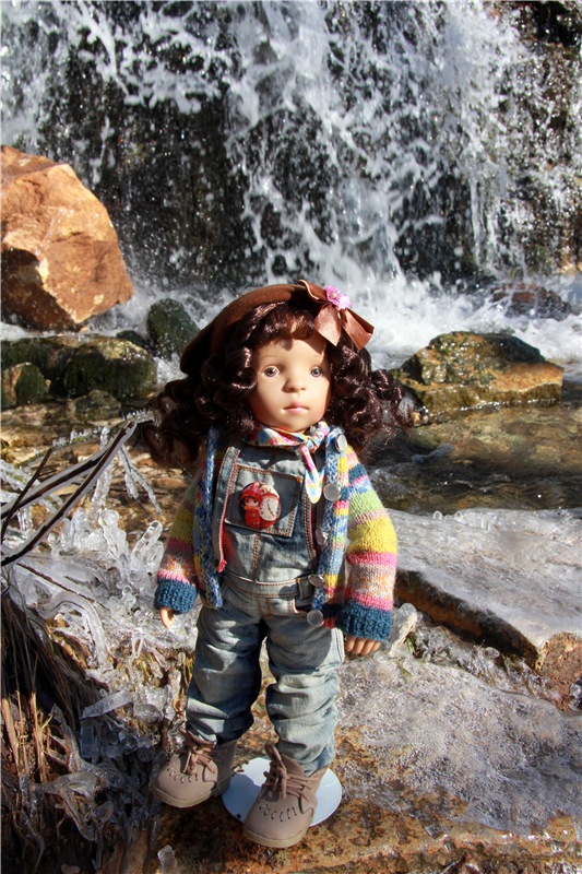 Приключения Адель на водопаде, продолжение. Джульетта от Sylvia Natterer