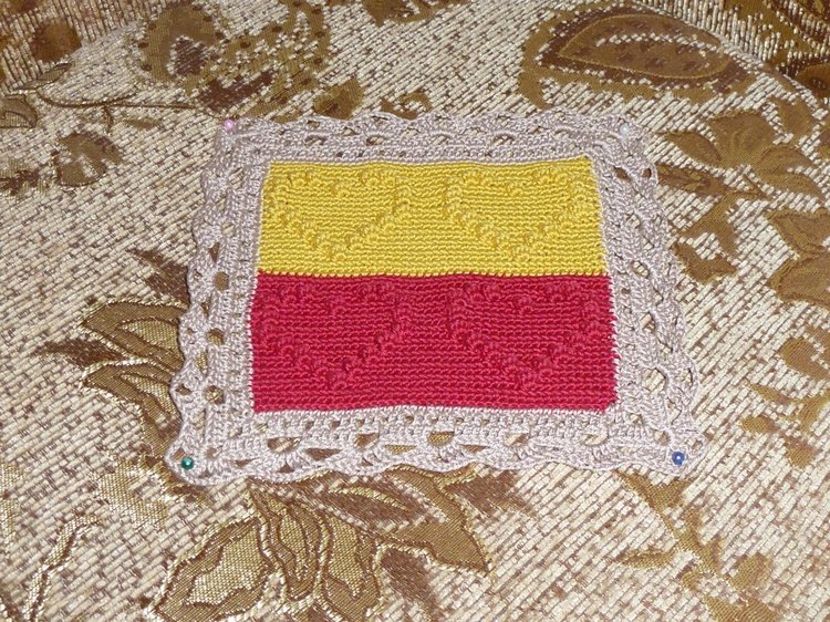 Красивые пледы-одеяльца ручной работы для кукол