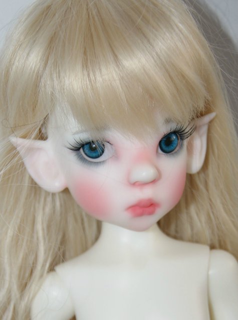 Карамель и сливки - две Лайлочки White Elf and Human Tan Kaye Wigs