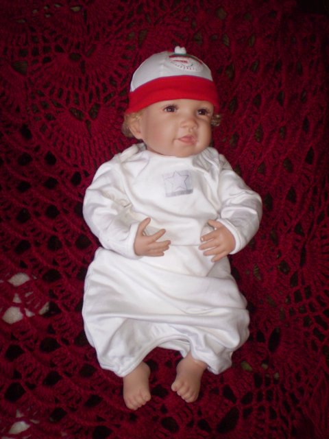 Беляночка Оливия от Ashton Drake