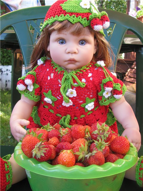 Платья для моих кукол.Вязалочки от Татьяны