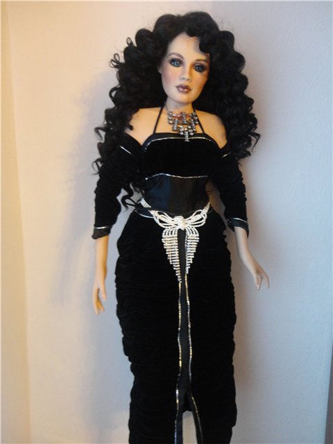 Моя черноволосая красавица Татьяна. Фарфоровая кукла