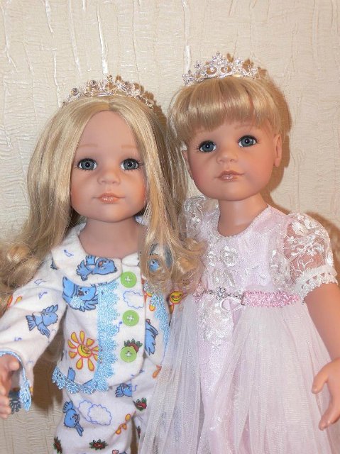 Утро у модниц. Одежда для кукол Gotz своими руками