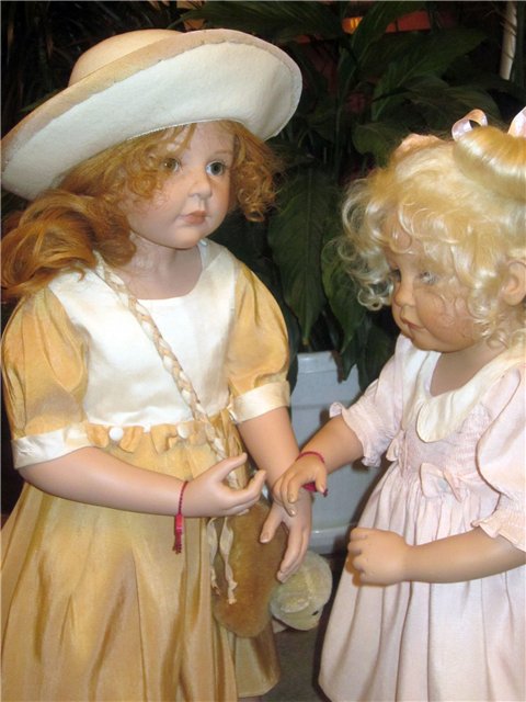 Лесли и Холли из коллекции "Шесть сестёр" от Hildegard Gunzel для Gotz (2002г.) (фото 5)