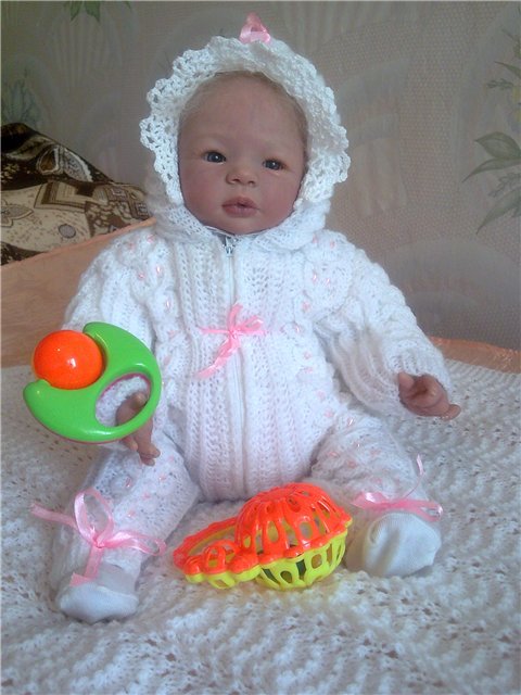 Наряд для куклы реборна Даши