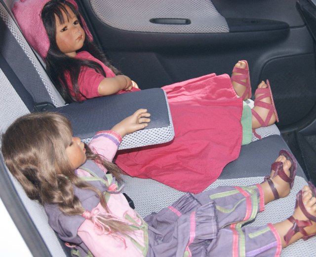 Теперь уже русские красавицы Tscharle и Munira от Аннет Химстедт