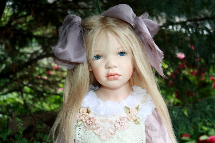 Марусина прогулка по саду. Коллекционная кукла от Zofia & Henry Zawieruszynski (фото 8)