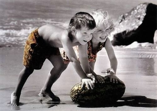 Мальчик с девочкой дружил - Мальчик дружбой дорожил