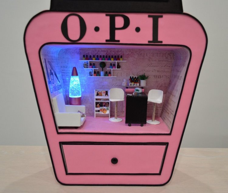 Полочка с миниатюрой "Маникюрный салон"+шкатулка+светильник