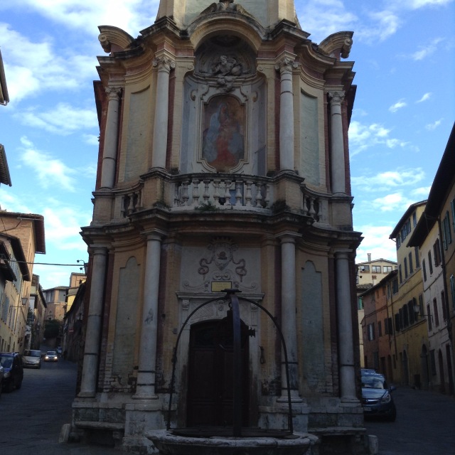 Приключения Минуш в Италии. Часть 5. Сиена. Современное средневековье (фото 4)