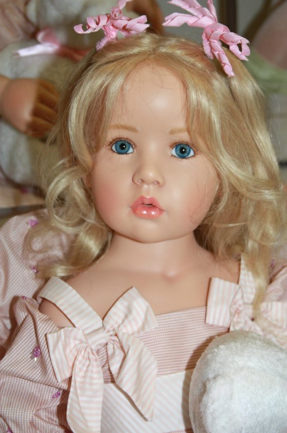 Мое посещение магазина Гюнзел. Выбор кукол из коллекции 2016 года. Заключительная часть - Бела (фото 3)