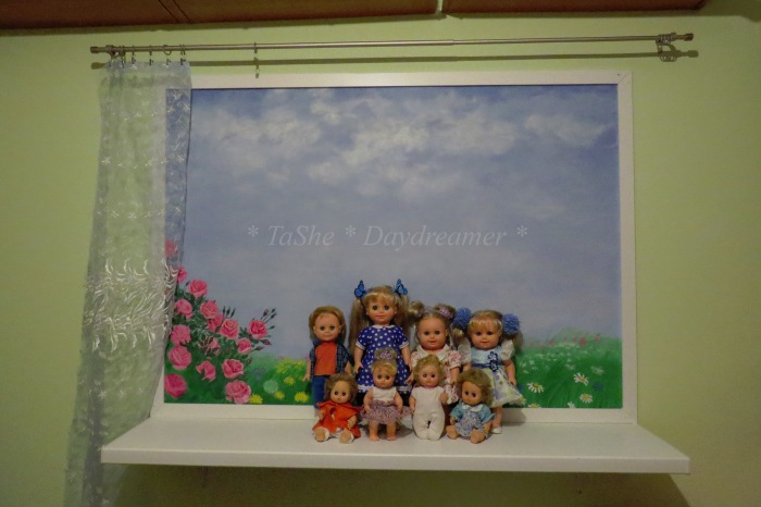 Весна. Совсем не маленькая компания