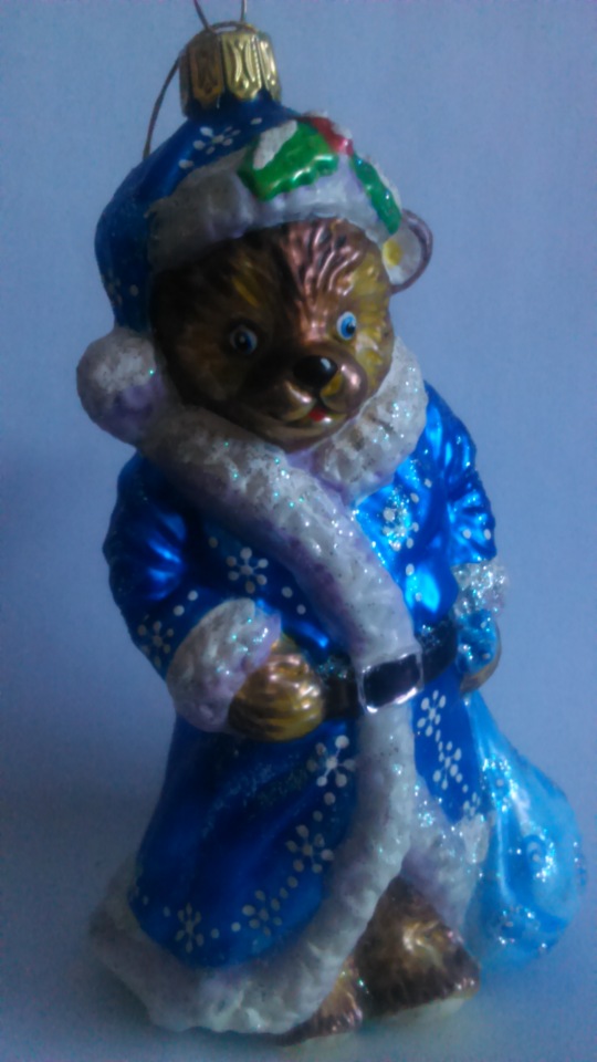 Ребята!! А давайте елочные игрушки показывать! :-)