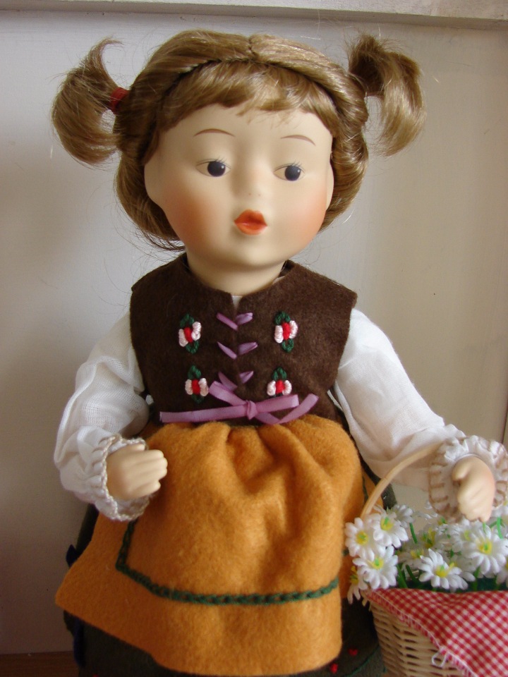 Красная Шапочка от Берта Хуммель или на нашего волка напали Красные Шапочки