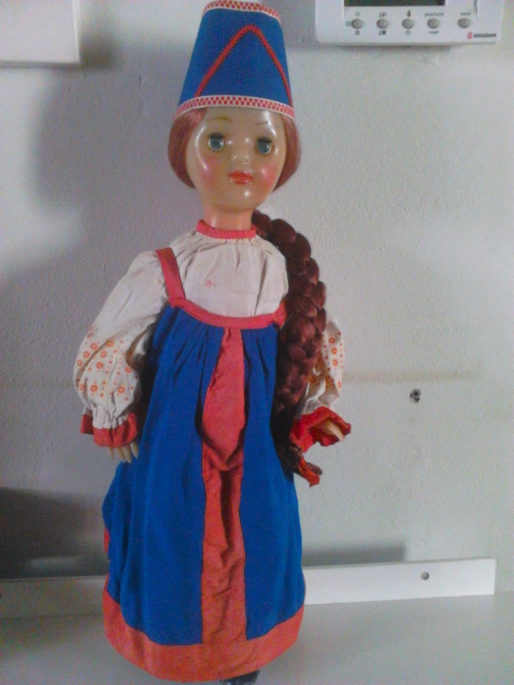 Фабрика 8 марта и серия "Куклы в старинных костюмах русских губерний"