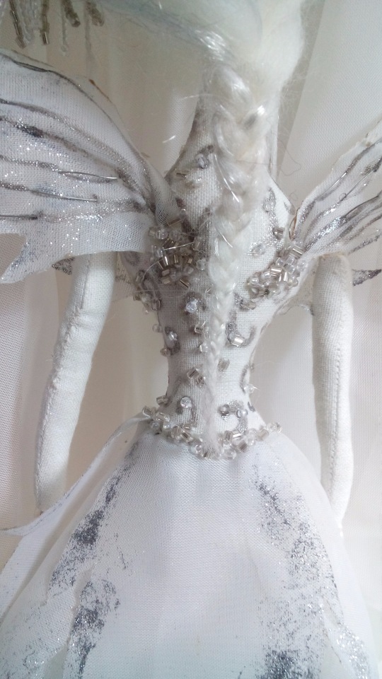 Коллекция кукол "Свет и Тень Хрустального Озера": Осколок Льда (фото 6)