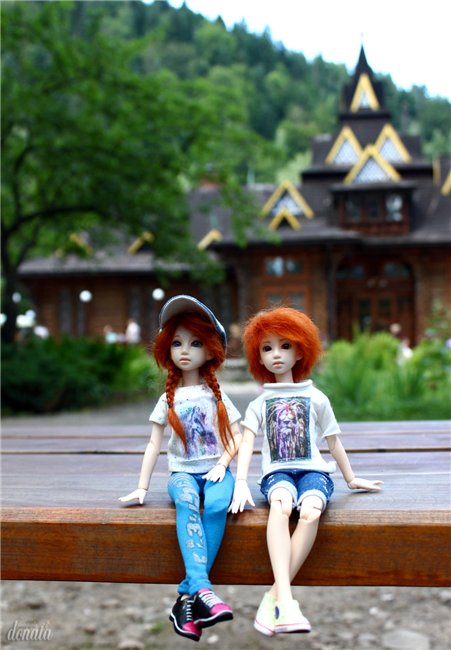 Кинко и Ринри: привет из Буковели! Nano Haruka & Pure Neemo Azone XS white, OOAK by Tocho, outfit by Yumiko Mikoto