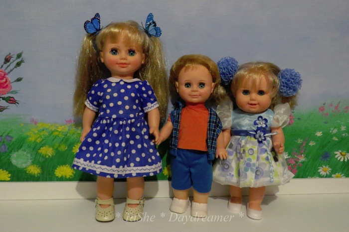 Весна. Совсем не маленькая компания