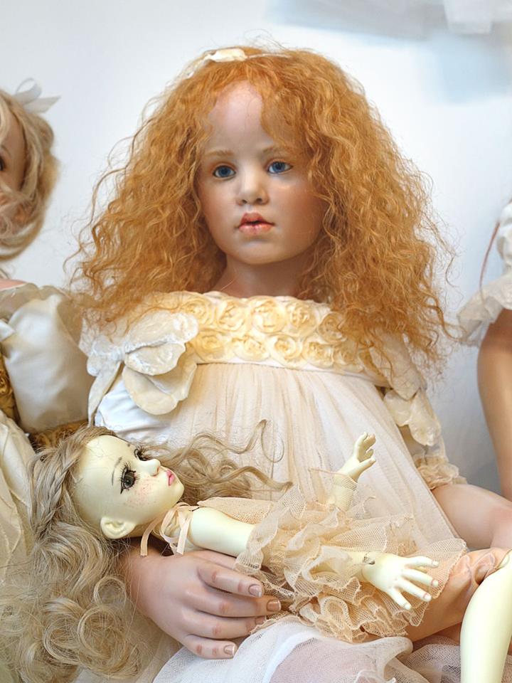 "Живые" фотографии фарфоровой коллекции Гунзель 2017 года