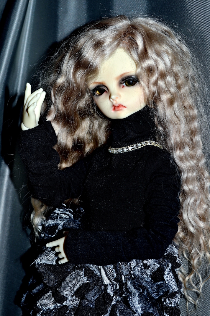 Моя серьёзная и непохожая на других BJD-девочка Aaron от Dollzone (фото 4)