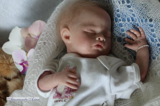 Кукла реборн Миля. Молд Sadie (фото 4)