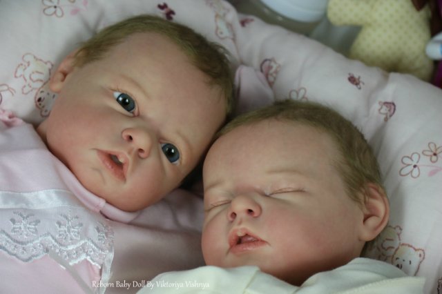 Близняшечки Ноа... Куколки реборн Виктории Вишни