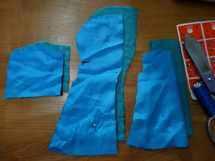 Одеваем Паолку. Мастер класс по пошиву двухстороннего плаща (фото 4)